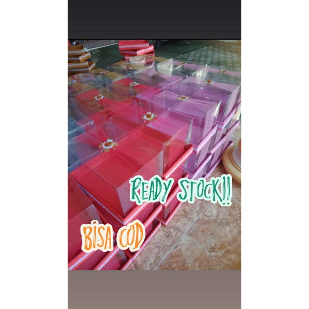 

kotak parsel seserahan HANTARAN PERNIKAHAN tutup mika isi 4pcs