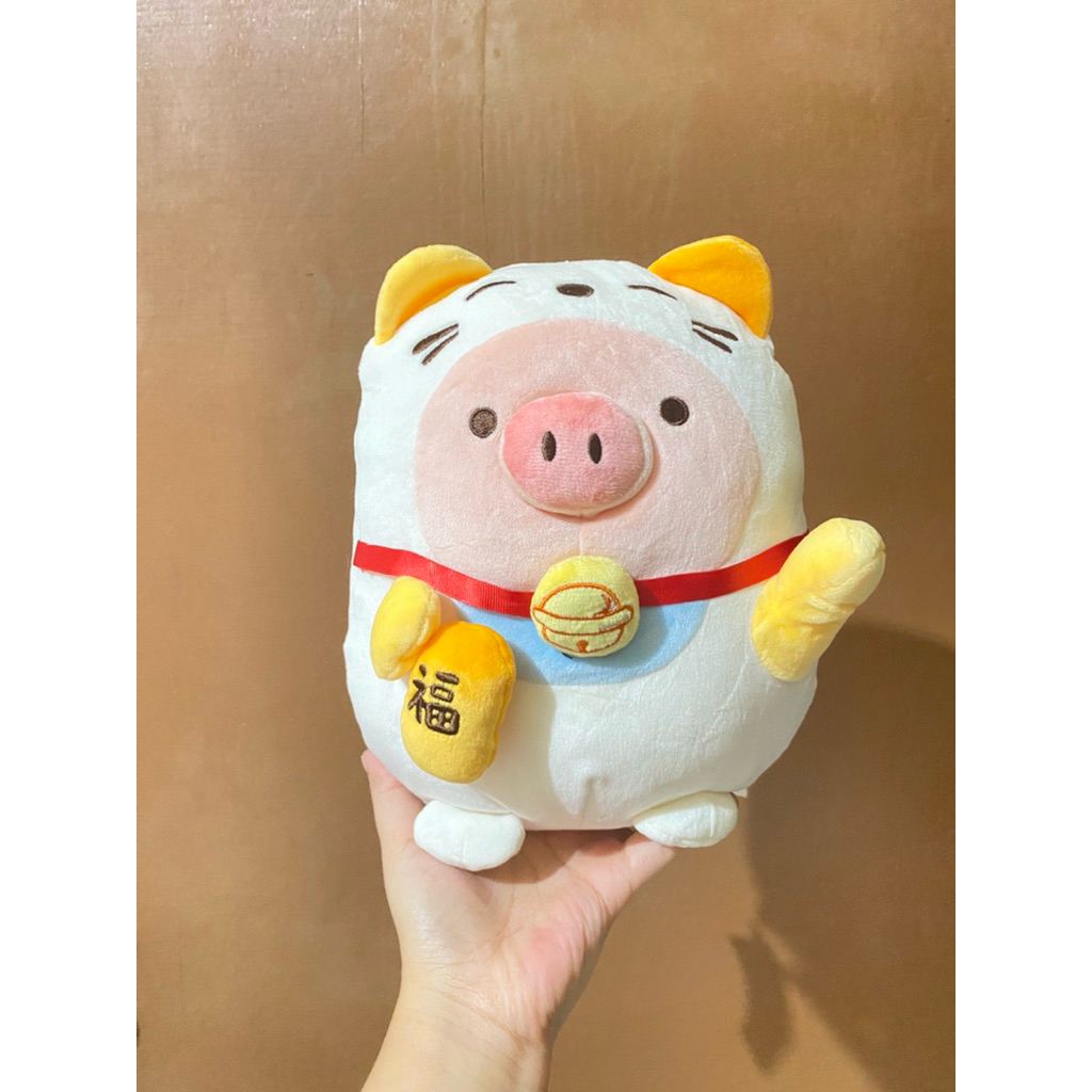Boneka Karakter Babi kostum Kucing Hoki size 23cm original / Boneka Babi Kucing Hoki / Boneka MINISO