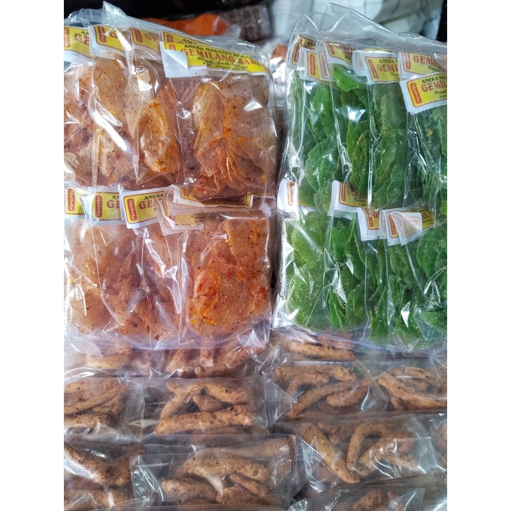 

KERIPIK KACA PEDAS DAUN JERUK isi 12pcs {gemilang sari} kemasan 1000