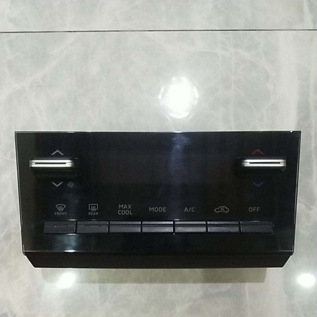 Panel AC Digital Mitsubishi xpander export original
