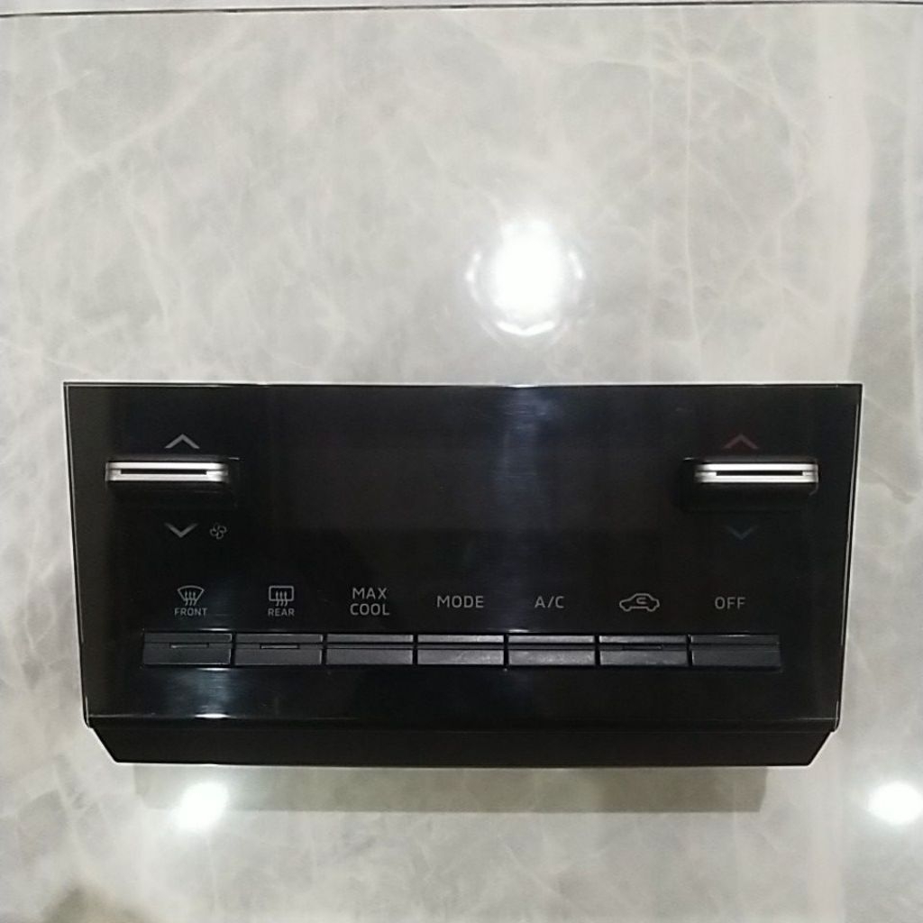panel AC Digital dashboard xpander export original