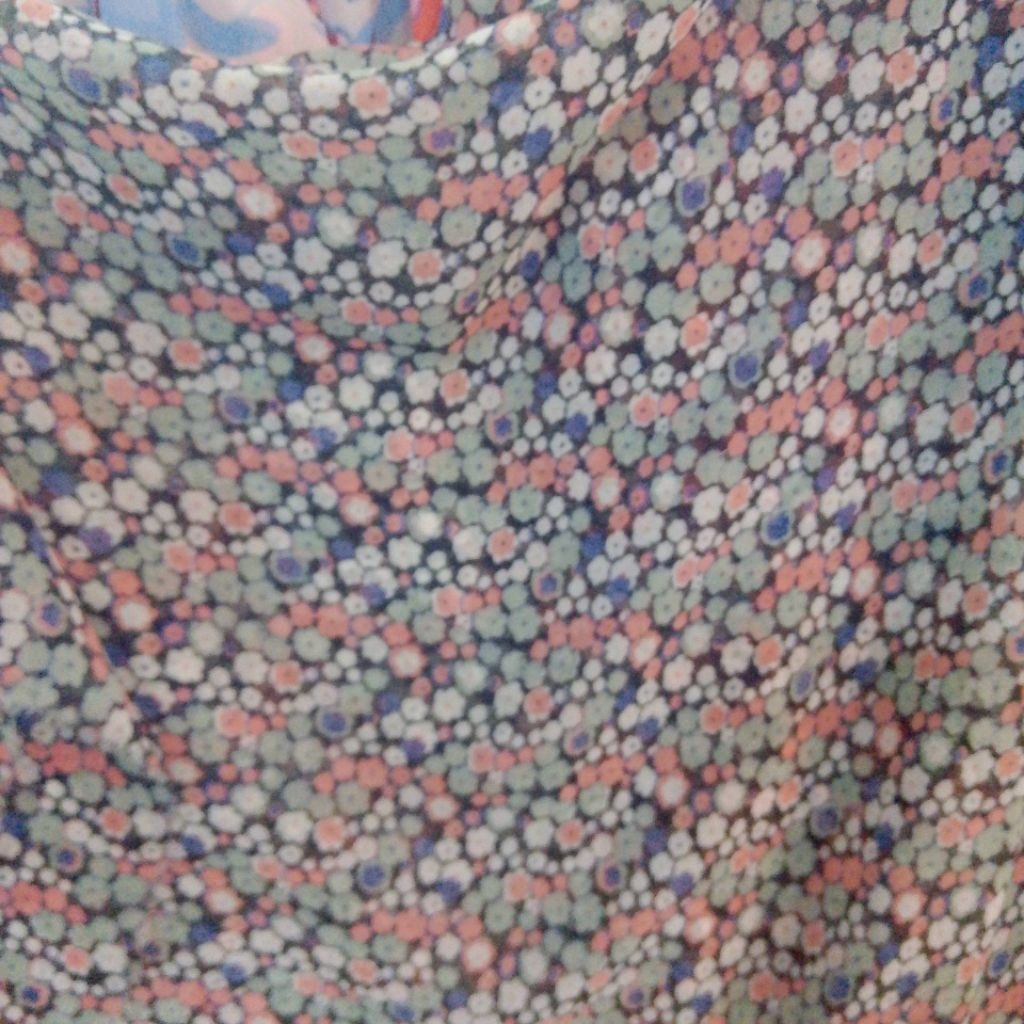 Kain Ceruty Baby Doll Motif Bunga Kecil – Bahan Flowly Lembut Jatuh untuk Gamis / Hijab / Dress cht