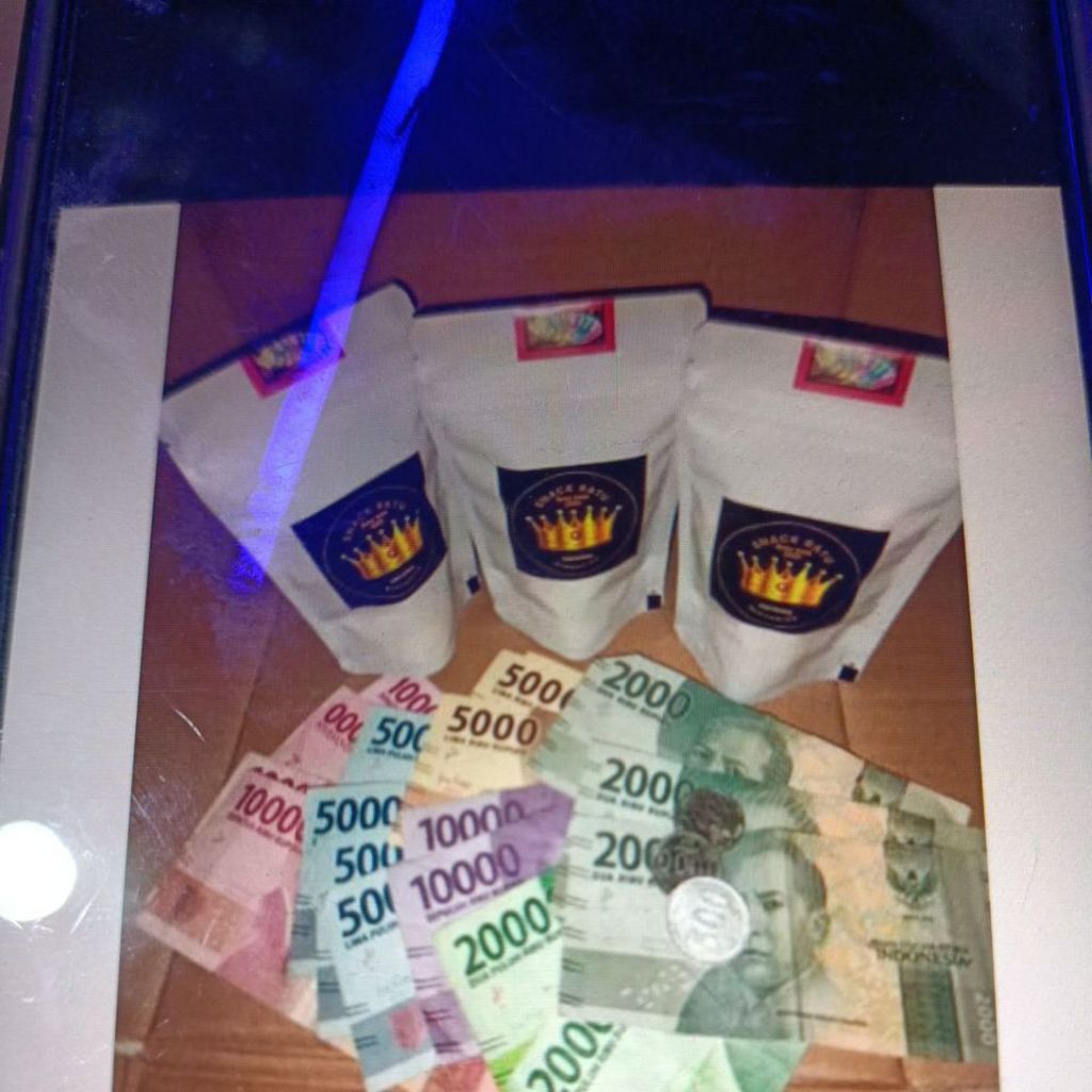 

SNACK RATU BERHADIAH UANG ANTI ZONK