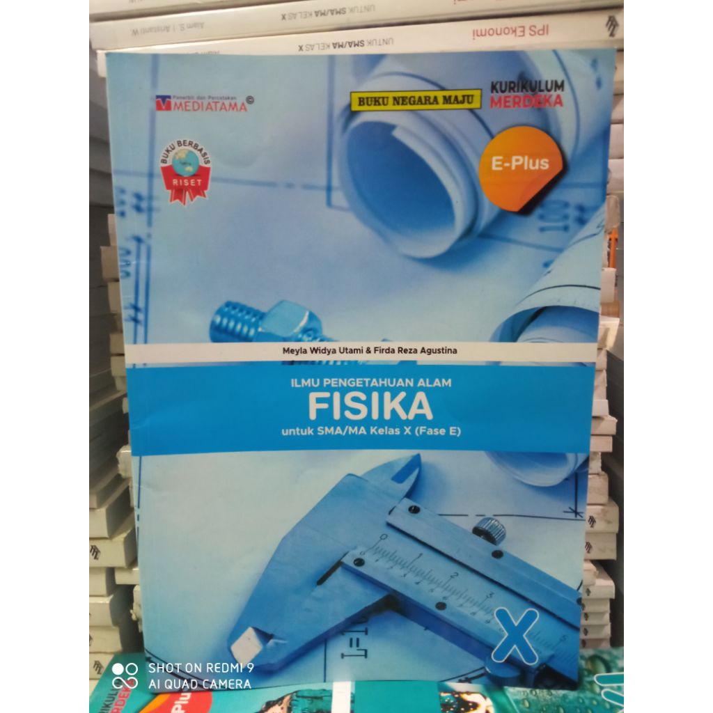 Buku fisika untuk SMA kelas 10 kurikulum merdeka mediatama