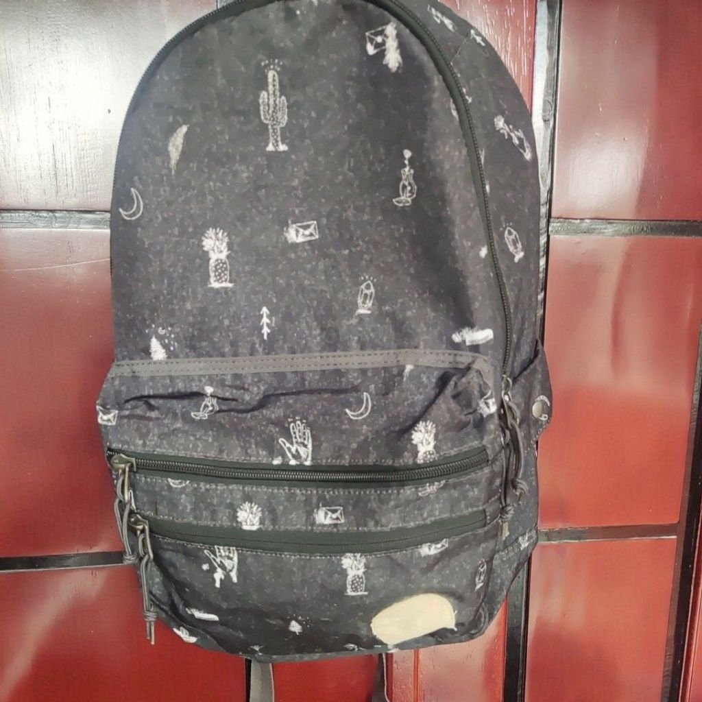 tas ransel Converse bekas pakai