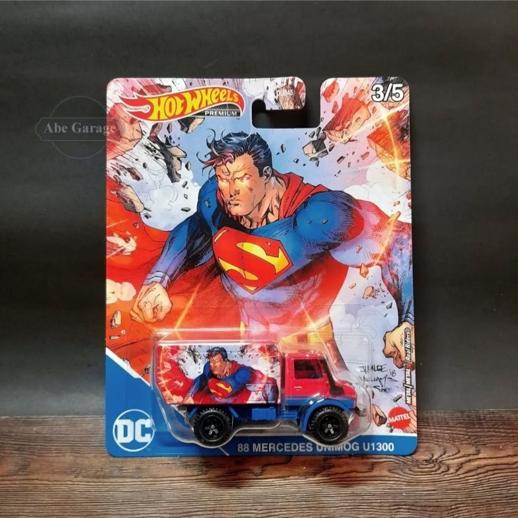 Hot Wheels DC Superman Mercedesbenz Unimog