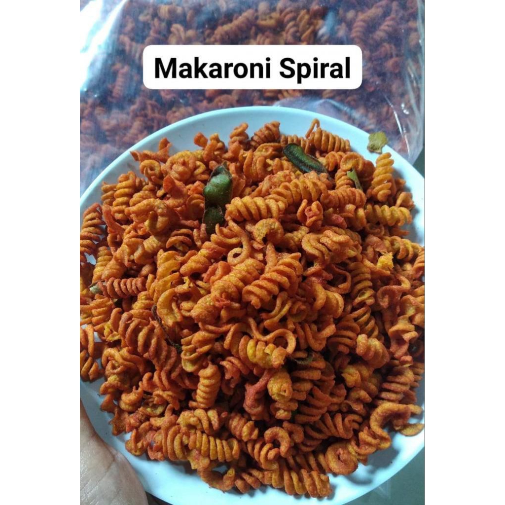 

Makaroni spiral pedas kriuk aroma daun jeruk kemasan 500 gram
