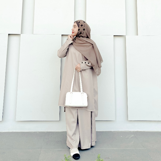 Rantonika Hijab One Set Tunik & Rok Sakinaa - Katun Premium, Stylish, Modern & Syar'i