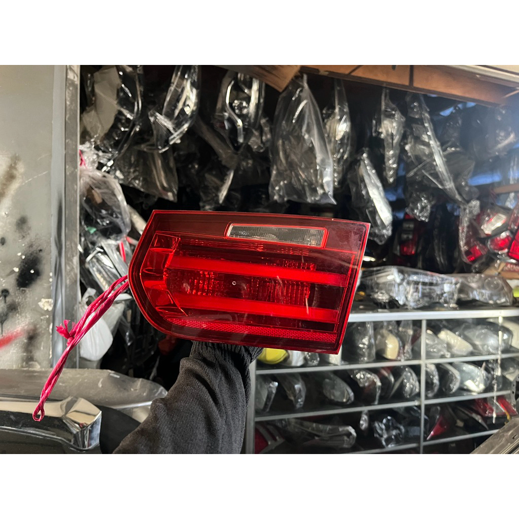 stoplamp lampu bagasi bmw f30