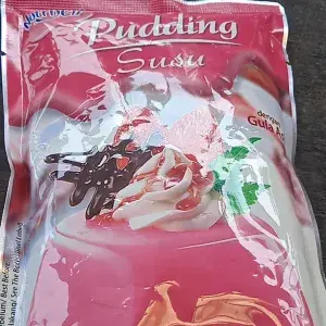 

Puding susu stowberi