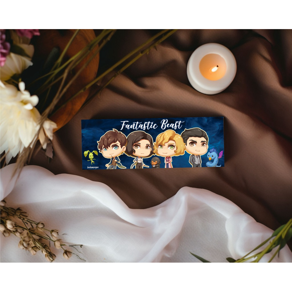 

Fandom Bookmark Pembatas Buku Fantastic Beast, Harry Potter, Newt Scamander Hufflepuff Hogwarts