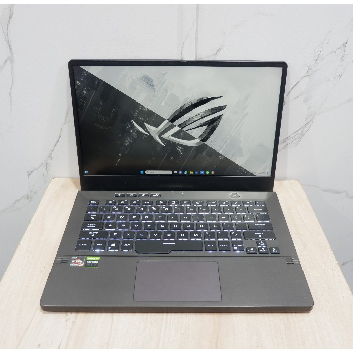 Laptop Gaming Asus Zephyrus GA401Q AMD Ryzen 9 5900HS NVIDIA GeForce RTX 3060 RAM 16GB SSD 1TB