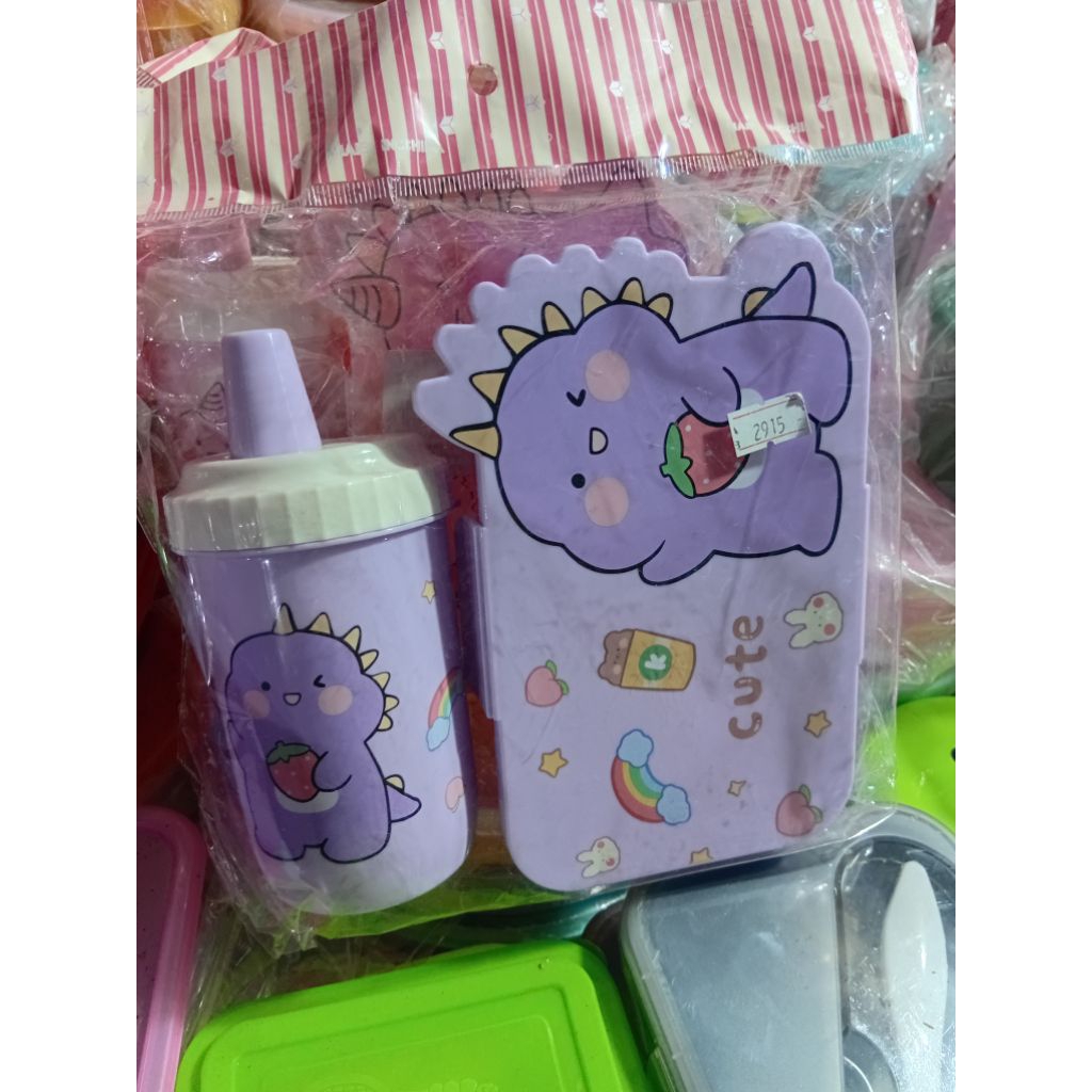 misting anak TK plus tempat air minum