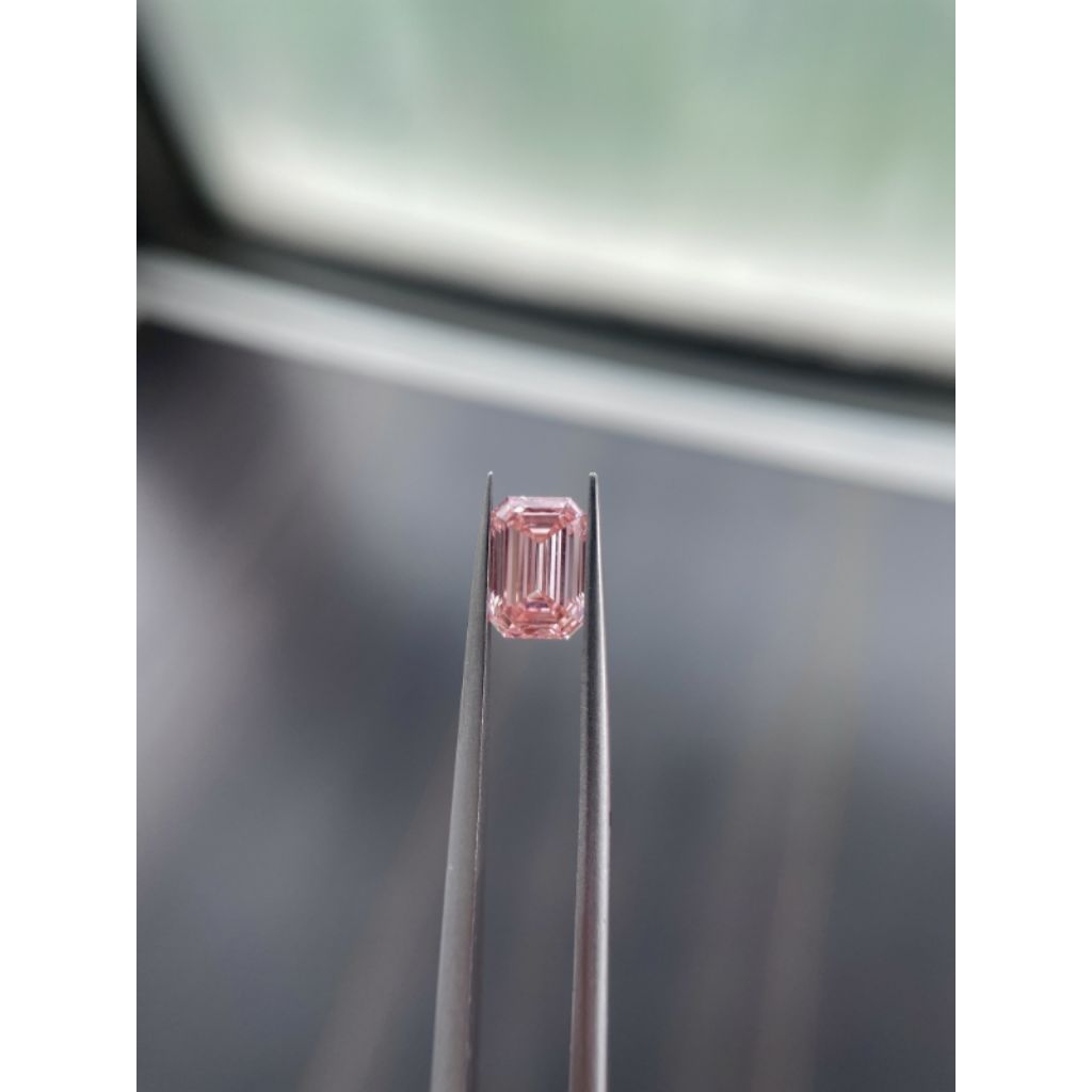 Lab Grown Diamond - Emerald Cut