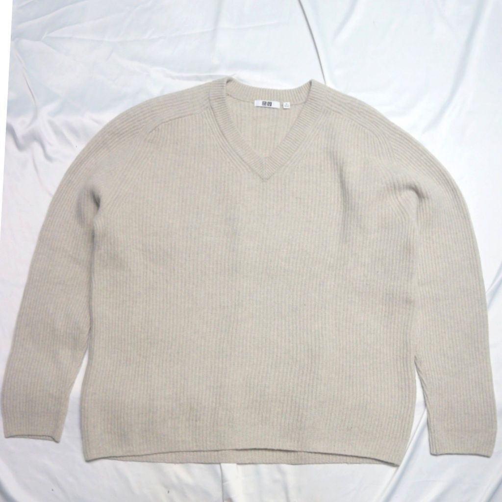 UNIQLO U V Nevk Pria Sweater Rib Premium Lidi Knitwear Sweater Sweatshirt Crewneck Rajut Wool Jaket