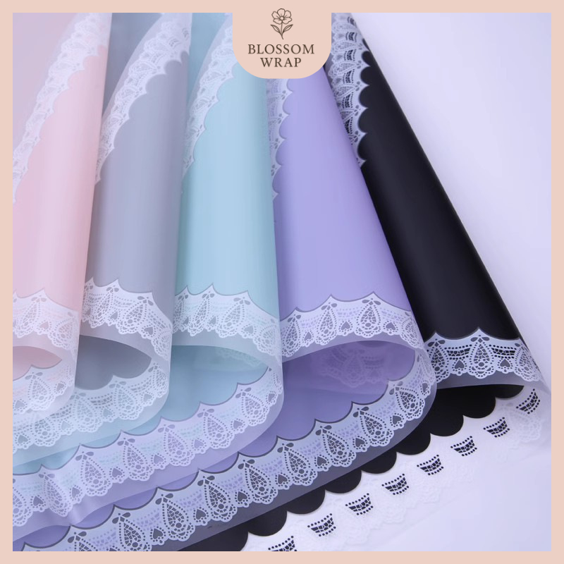

Kertas Buket Bunga Motif Renda Lace Border Cellophane Flower Wrapping Paper KB6175
