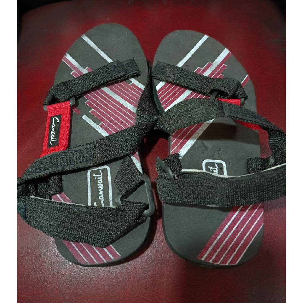 Preloved Sepatu Gunung Merk Carvil ukuran 41