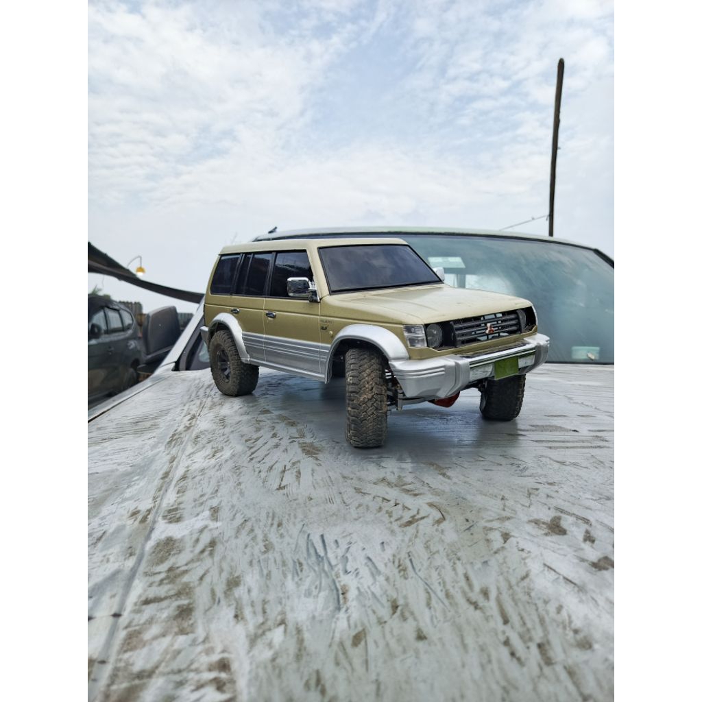 rc adventure hard body pajero 1/10 wb 313 rtr kurang batre, bukan scx10ii scx10iii rgt fms fs freema