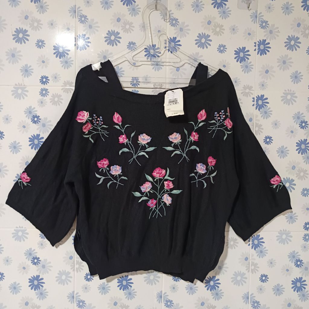 W Closet Top Atasan Knit Rajut Bordir Bunga Pita Not Cardigan Sweater Sweter Not Uniqlo GU ZARA