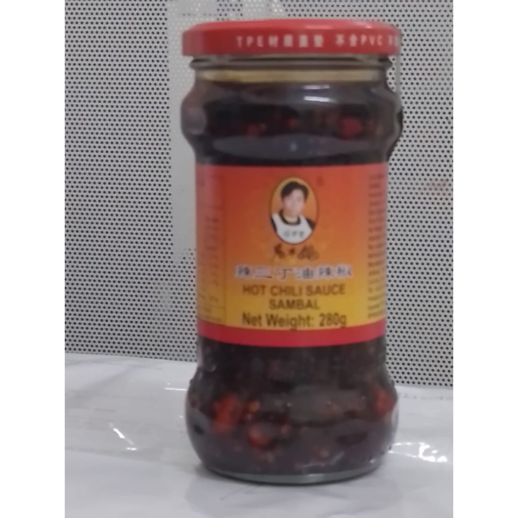 

Lao Gan Ma Hot Chili Sauce 280 gr saus chili