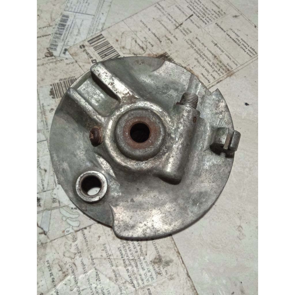 tutup tromol depan Honda S90 ,cb100 original
