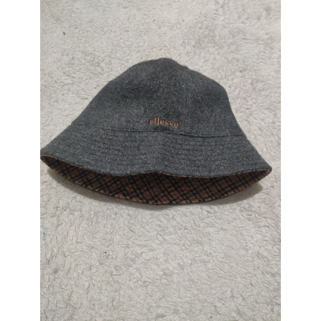 bucket hat ellese woll vintage