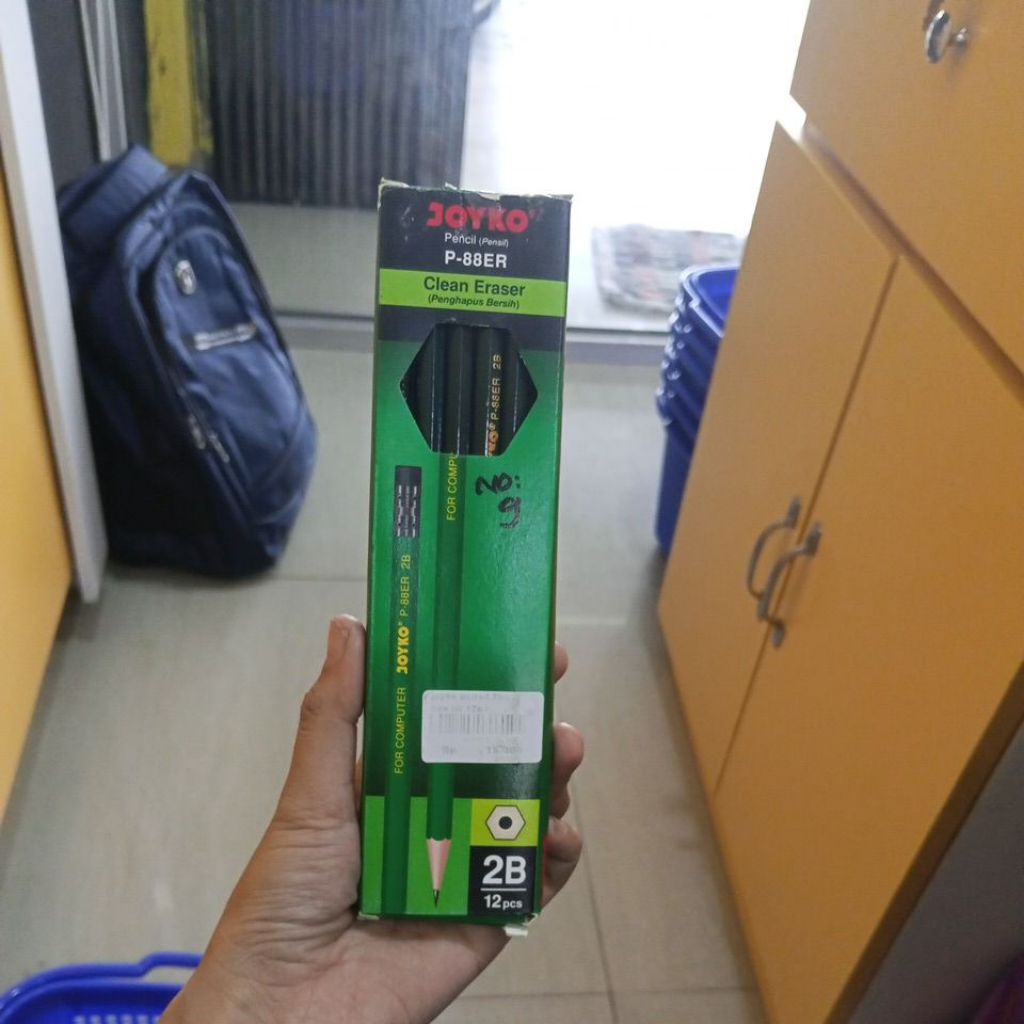 

Joyko pensil 2B box isi 12pcs