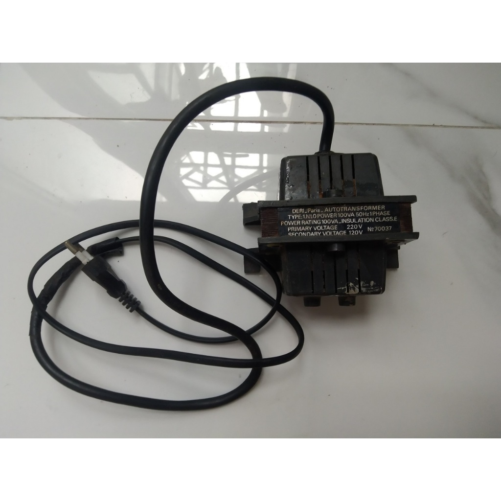 Transformer Step Down & Step Up 110-220V (Deri Paris)