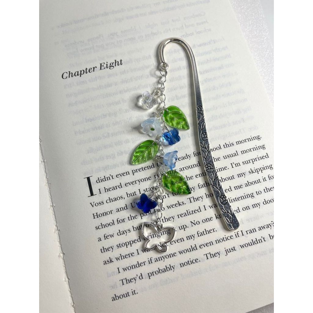 

Crystal Metal Bookmark / Pembatas Buku Besi Kristal by Kafkakirana
