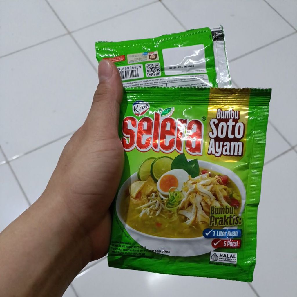 

kobe SELERA bumbu AYAM GORENG LENGKUAS,LODEH,GULAI PADANG 1RENCENG