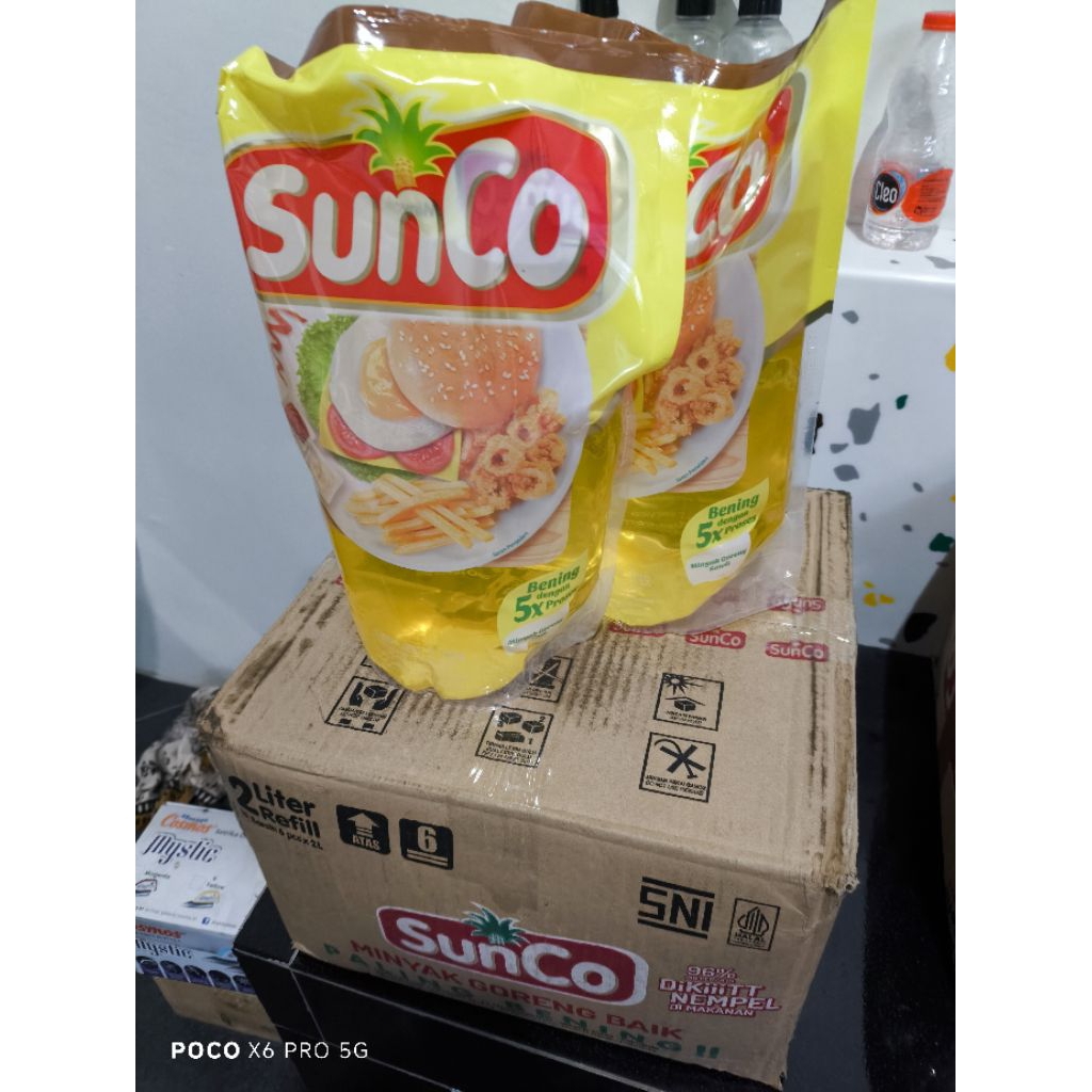 

Minyak Sunco 2 Liter kemasan Refill Pouch