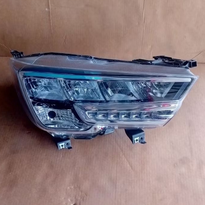 hedlamp lampu depan Suzuki xl7  xl 7 original