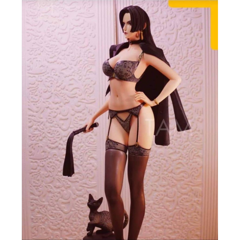 Boa Hancock Naughty version One Piece action figure kws non original product sealed in mika