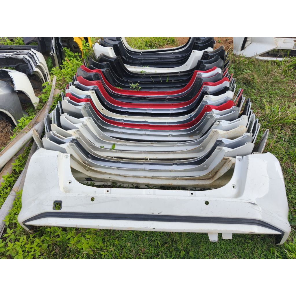 Bumper belakang Sigra/Calya original