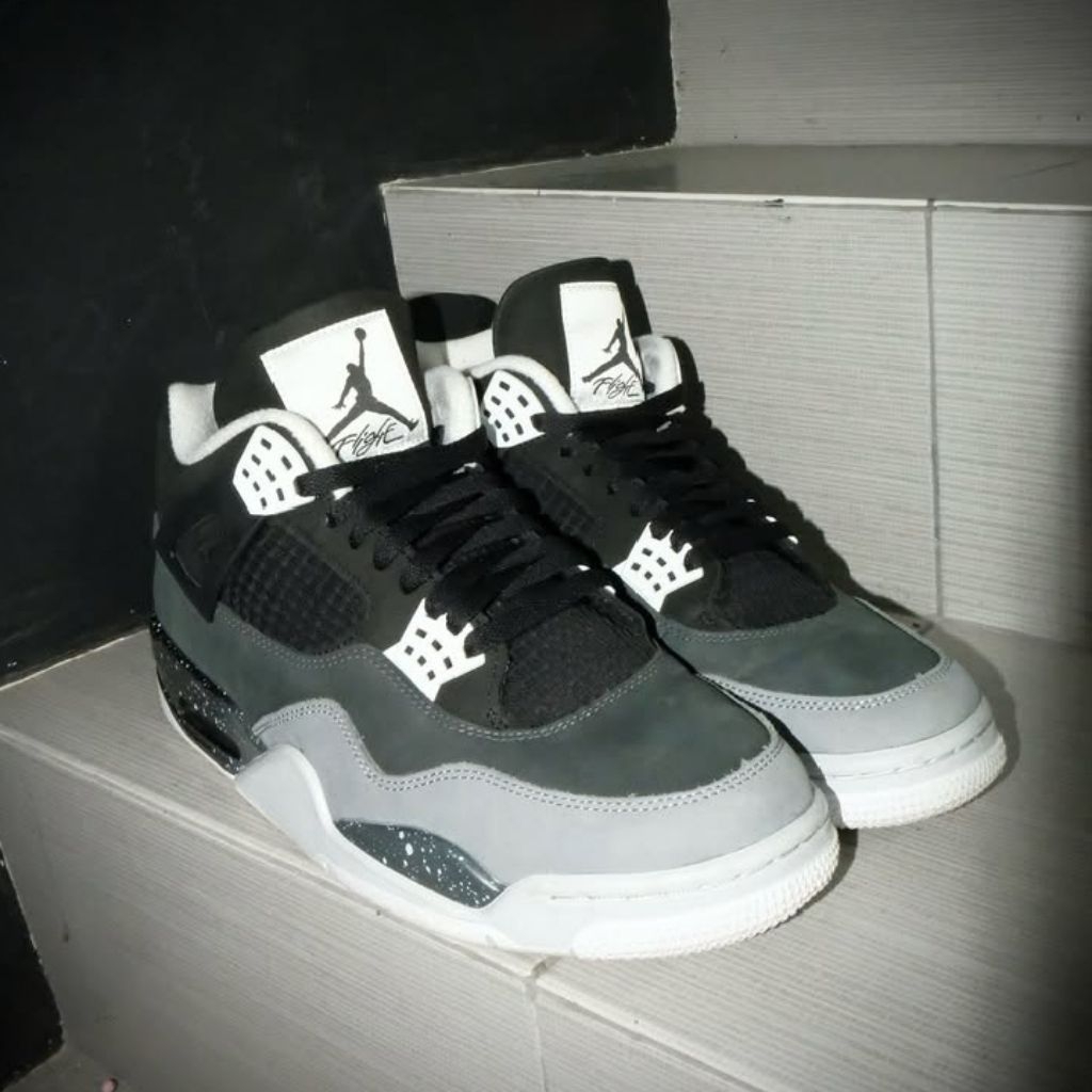 AIR JORDAN 4 RETRO FEAR/ SNEAKERS PRELOVED