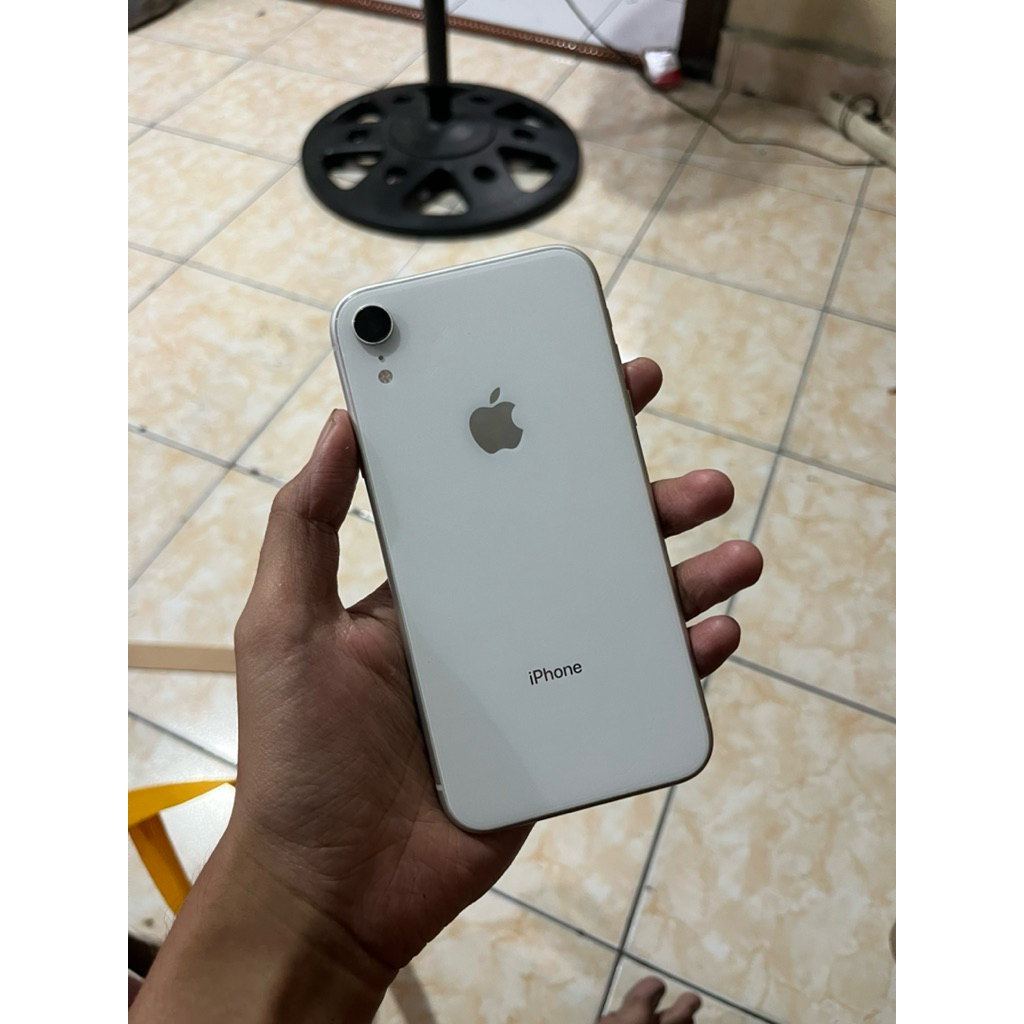 iphone xr 64gb putih