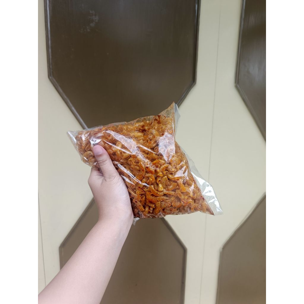 

Makaroni/Makaroni 1/4kg/Makaroni pedas/Makaroni seuhah/Cemilan pedas