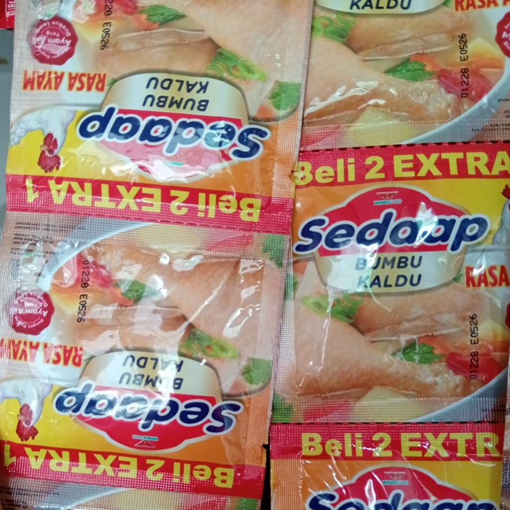 

bumbu sedap kaldu ayam & sapi 1renceng 18 pcs