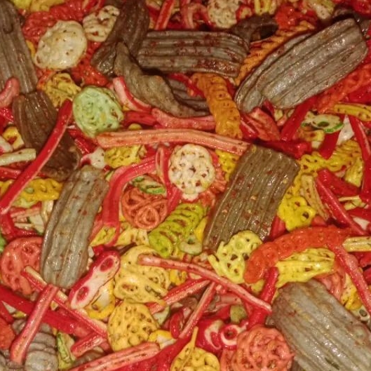 

seblak kering pedas daun jeruk