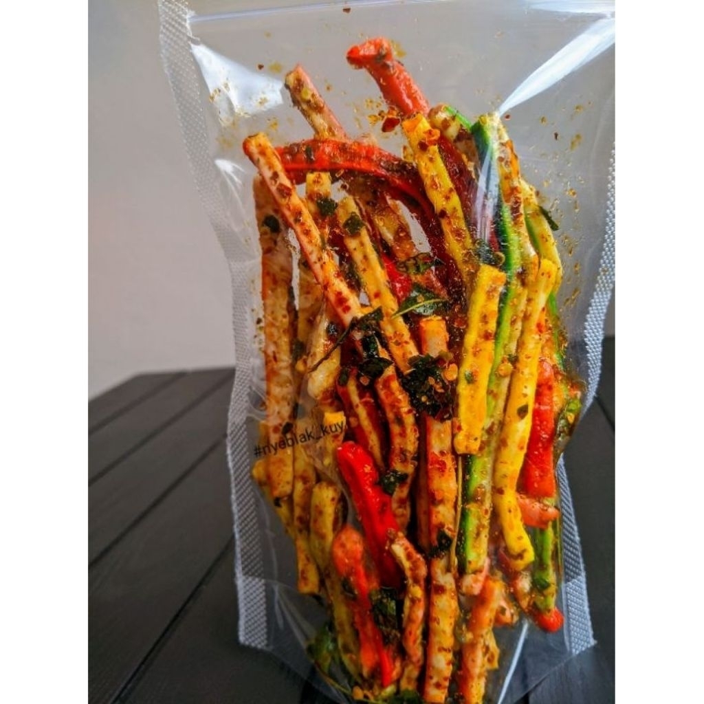 

SEBLAK.BETON.pOUCH BERAT100g SEBLAK.PEDAS.EXTRA.DAUN.JERUK