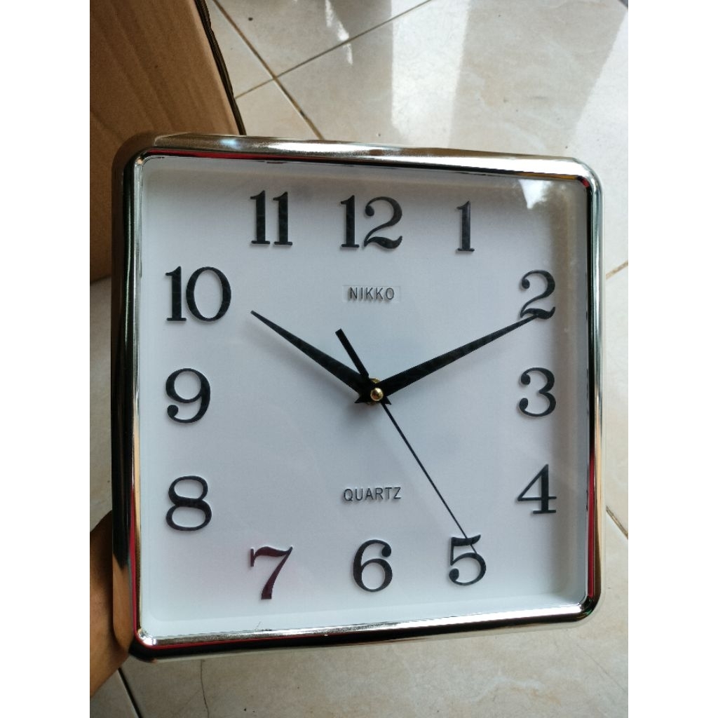 Jam dinding NIKKO 6032