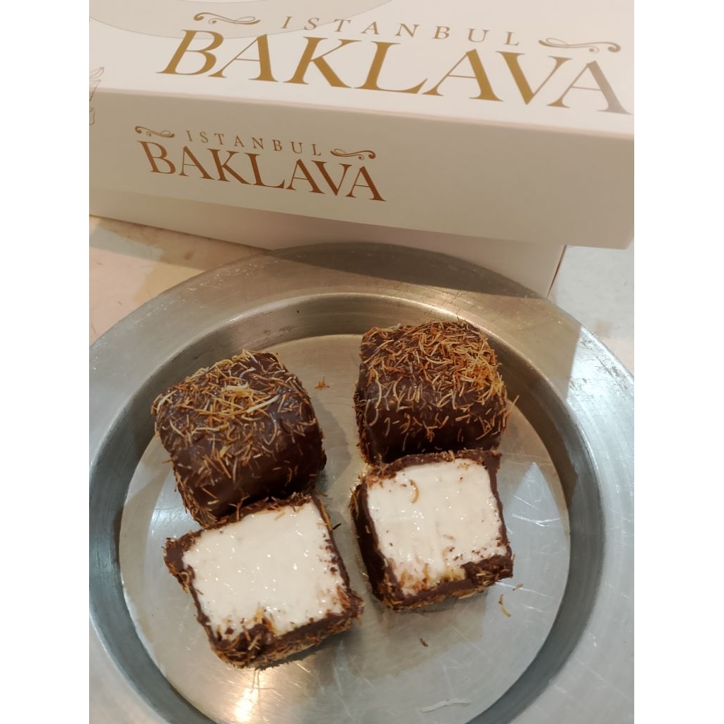 

Turkish Delight Lokum Sultan Chocolate with Katayif