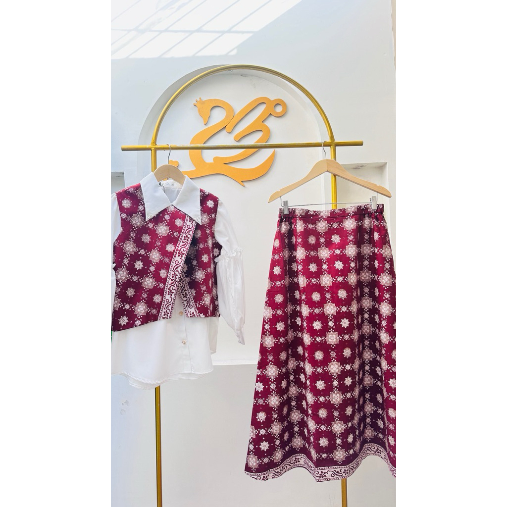 set vest,rok dan kemeja putih batik jambi asli Elok by Shella