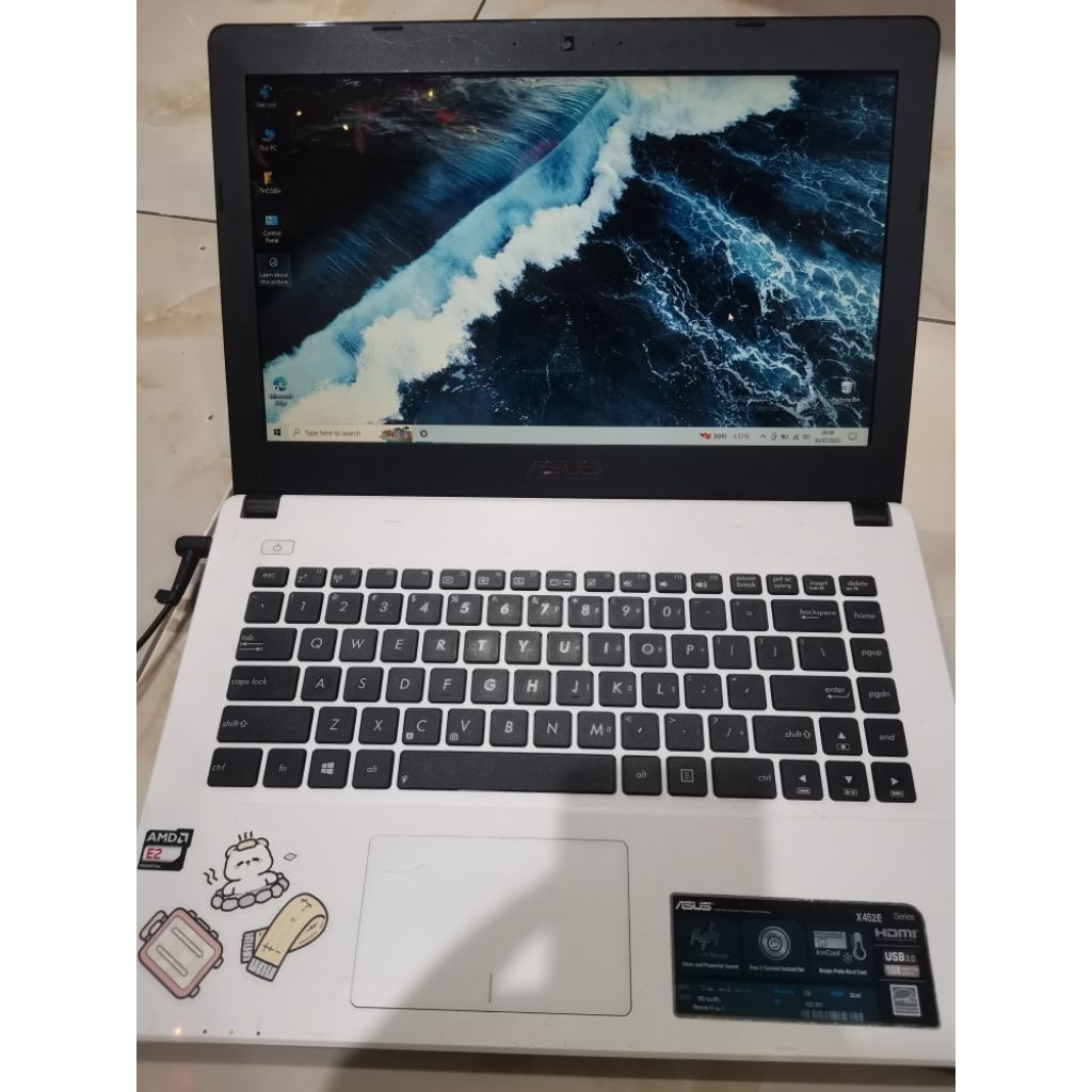 Laptop Asus X452E AMD E2-3800 APU 14inci 64-bit HDD 500GB [seken atau bekas]