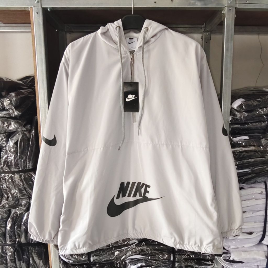 Windbreakers Jaket Parasut Cagoule Nike Unisex