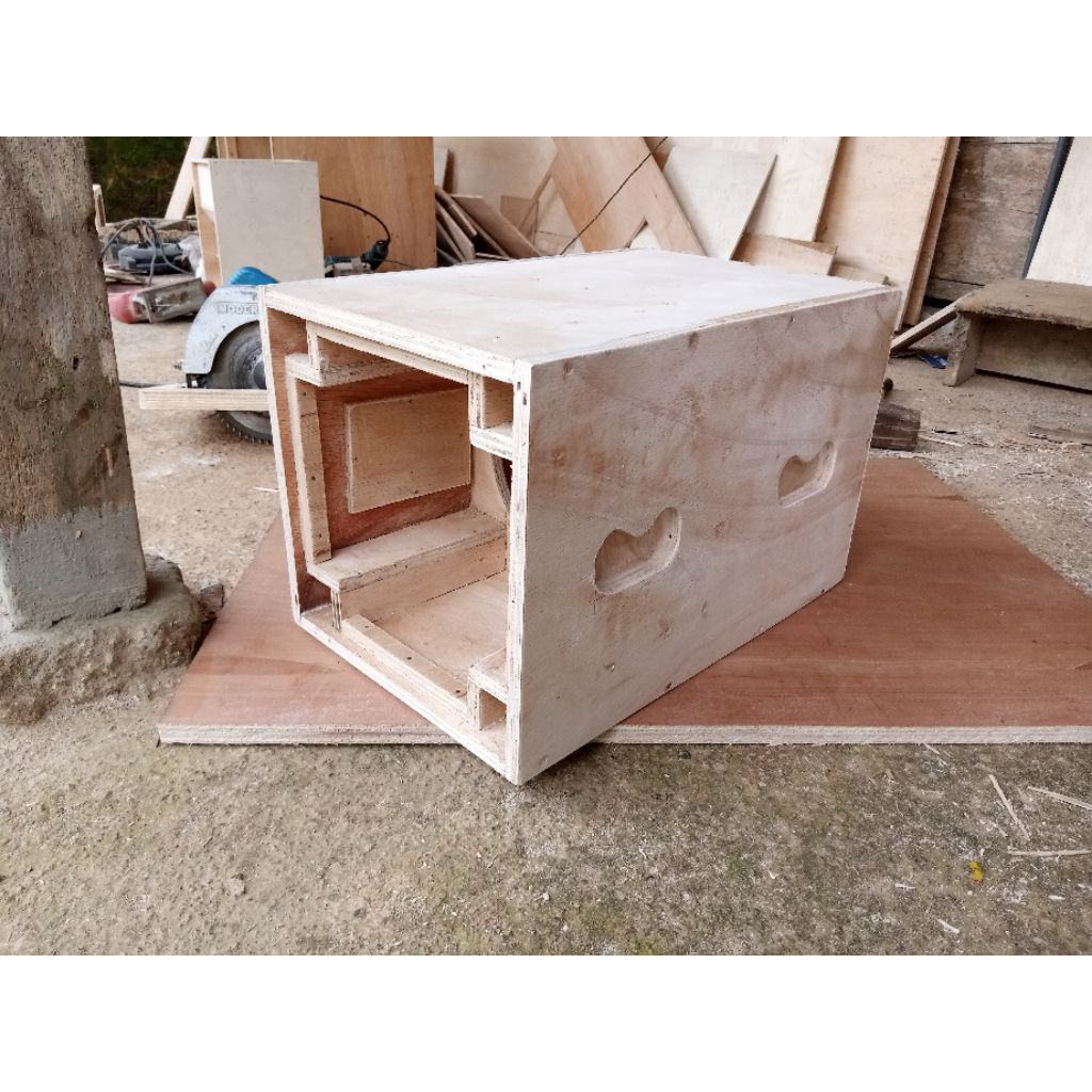 BOX SPEAKER 8 INCH SINGLE