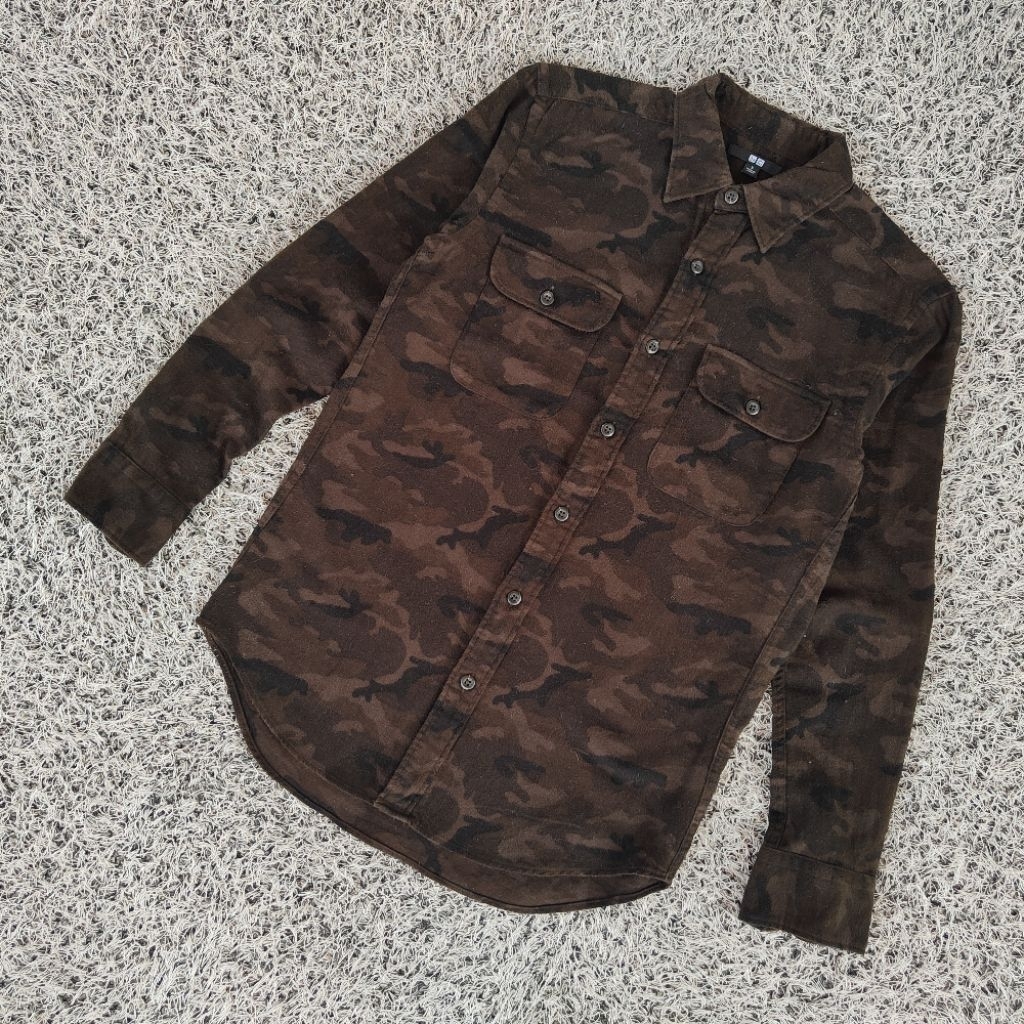 KMJ24 uniqlo camo shirt original kemeja flannel camo uniqlo original kemeja uniqlo