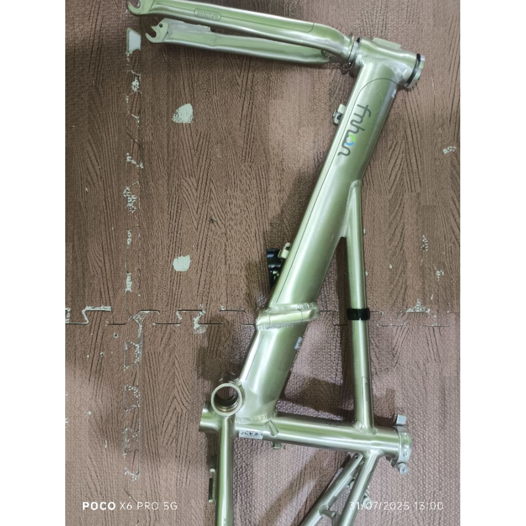 frame fnhon Moonson warna titanium