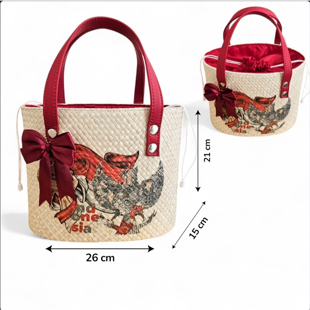 

Tas Anyaman Kerajinan Pandan Oval Motif HUT RI 17 Agustus Decoupage Etnik / Tas Hampers