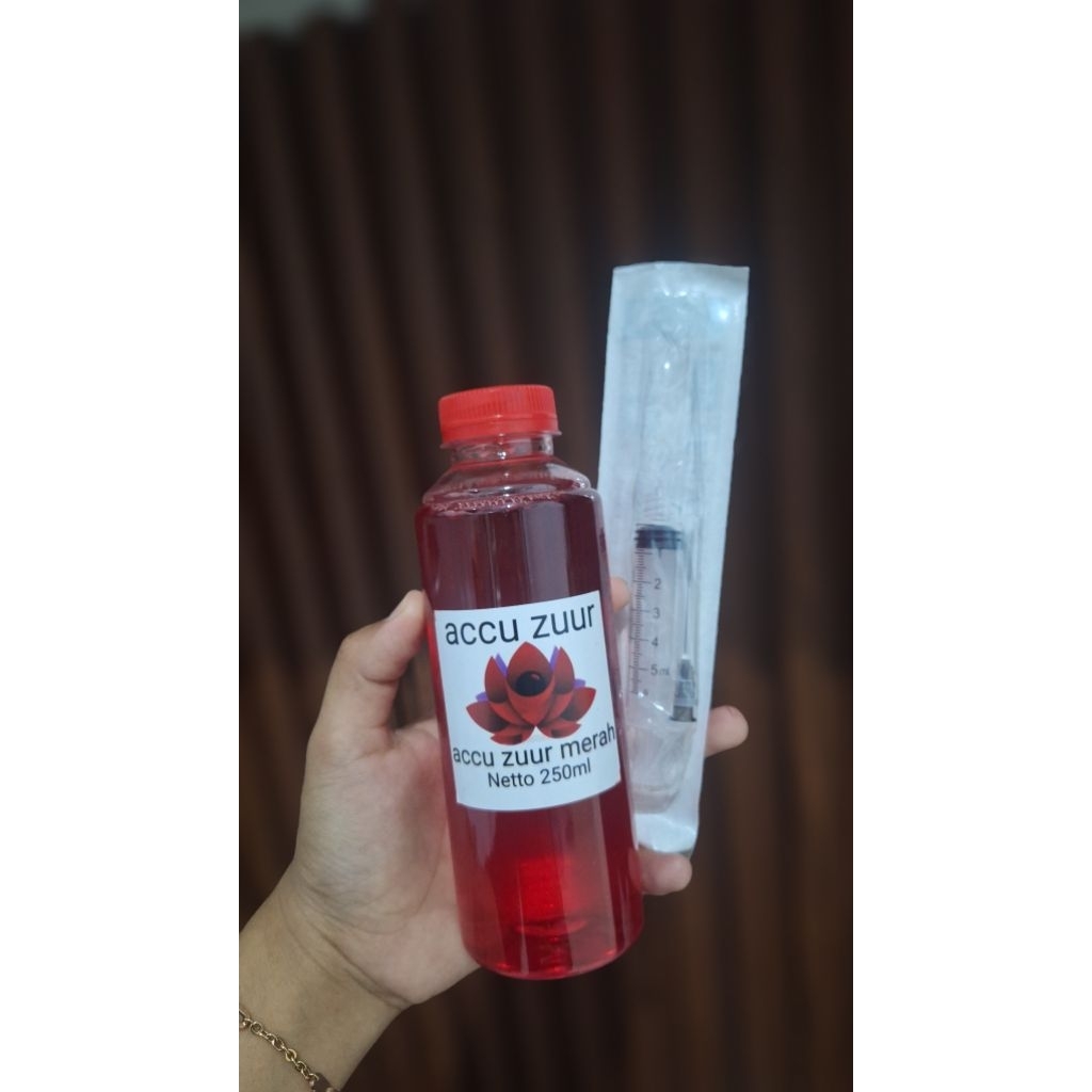 air aki zuur merah